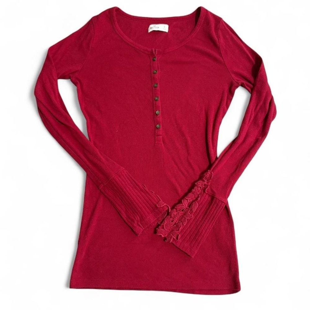 Hollister red long sleeve top‎